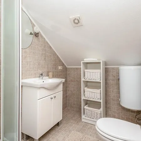 Amazing In Glavina Gornja Holiday home *